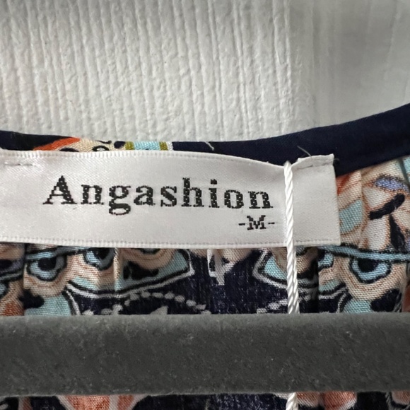 Angashion Women's Summer Tops Casual Floral Print V Neck Ruffle Short Sleeve - Picture 3 of 3